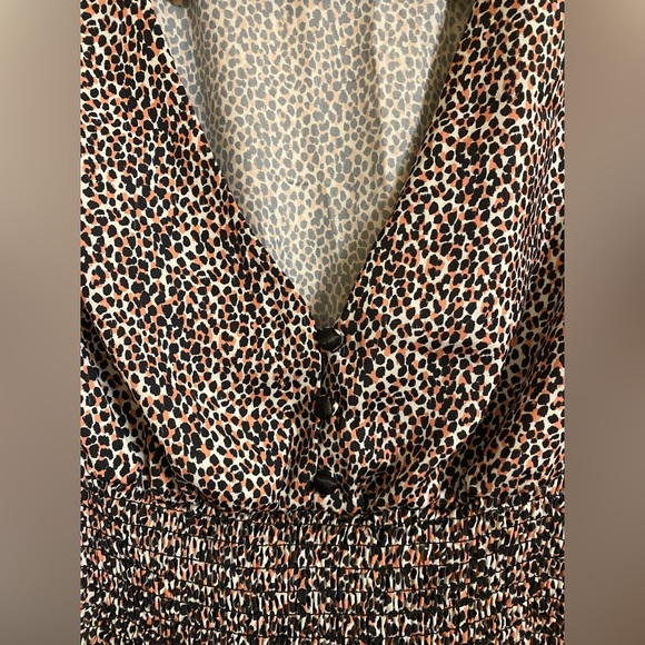 NWT BB Dakota by Steve Madden coral, black & white animal print blouse, Sz. Lg. - Picture 4 of 8
